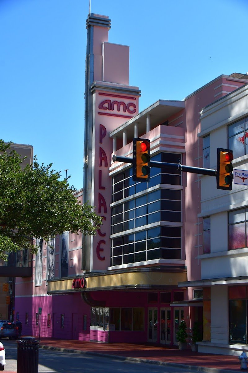 AMC Palace 9