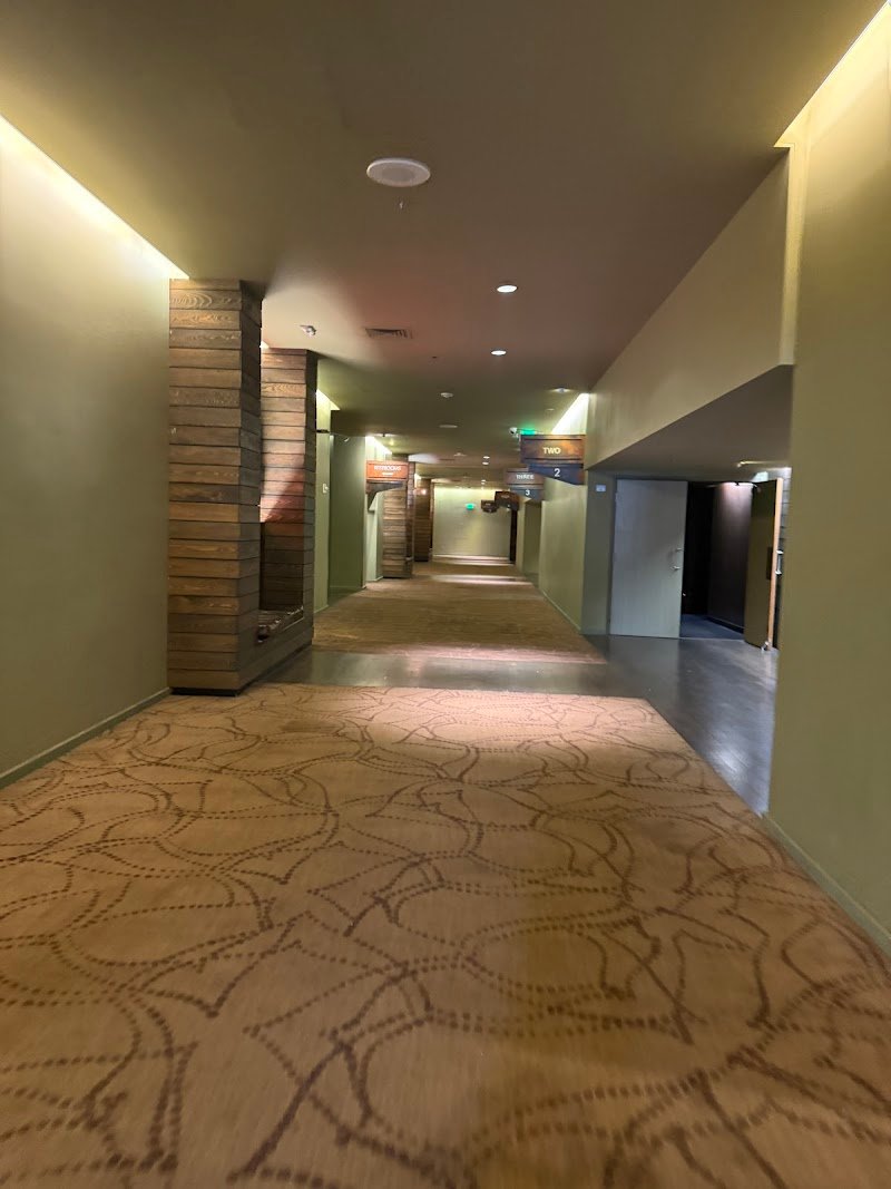 AMC Houston 8