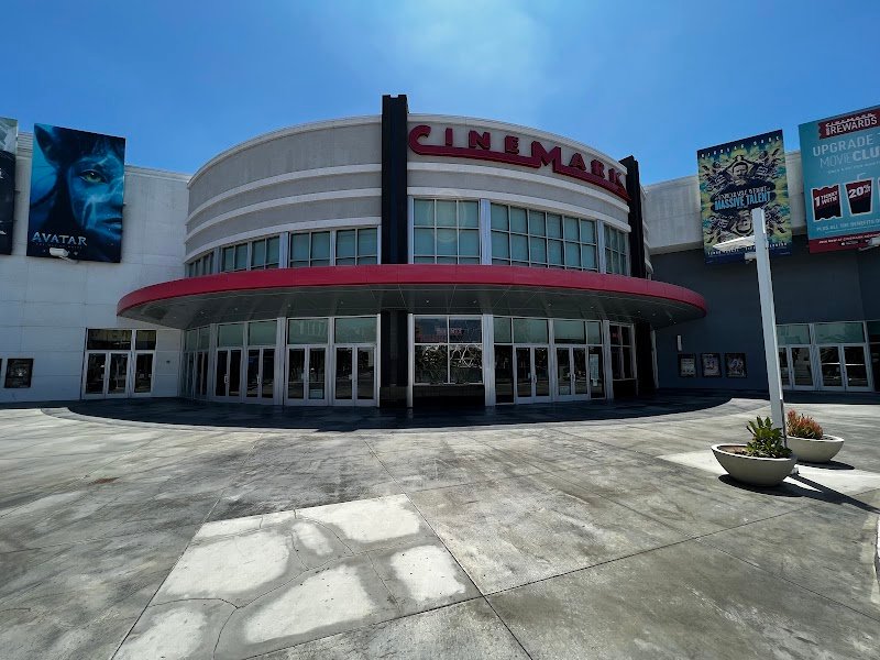 Cinemark at The Pike Outlets and XD
