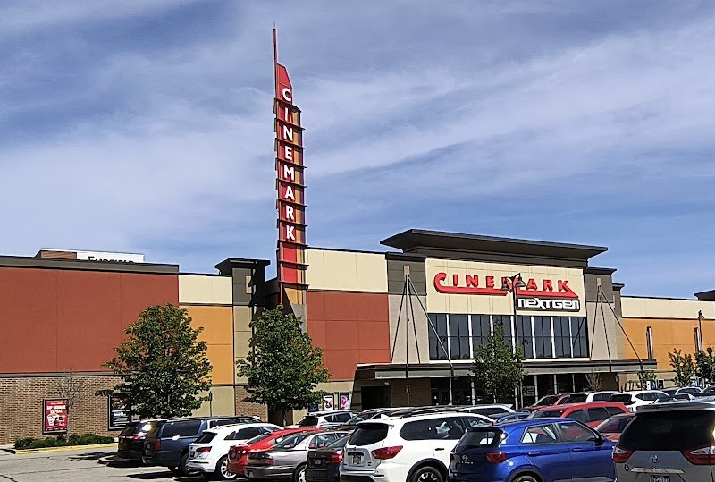 Cinemark North Hills and XD
