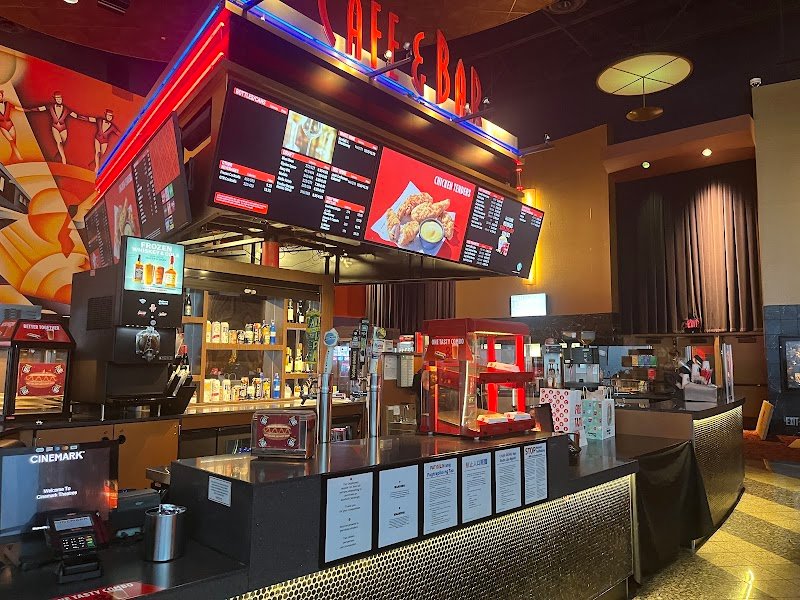 Cinemark Century Oakridge 20 XD and ScreenX